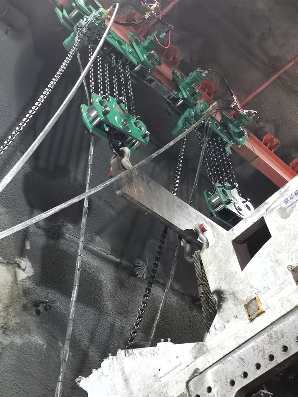 1702468549274903.jpg 203.jpg